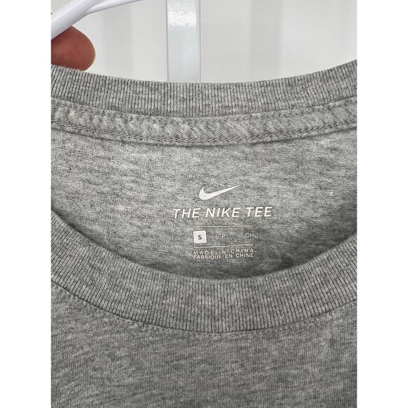 Gray Nike Tee 'Higher Than Air." Mens Size Small - Picture 3 of 4